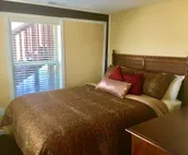 *Overlook, Hidden Gem + Large Deck for Entertaining Friends & Family