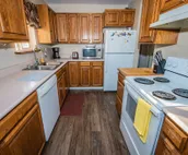 Clean, Quiet And Professionally Decorated. Close To All Amenities.