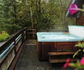 Studio with private hot tub, WiFI, & tranquil glacier views
