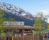 Studio with private hot tub, WiFI, & tranquil glacier views