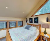 Studio with private hot tub, WiFI, & tranquil glacier views