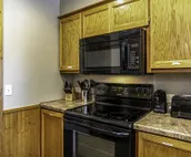 NEWLY FURNISHED LUXURY RETREAT AT OKC/MOORE/NORMAN BORDER!