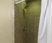 NEWLY FURNISHED LUXURY RETREAT AT OKC/MOORE/NORMAN BORDER!