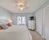Waterside Portsmouth Home w/Deck, 11 Mi to Newport