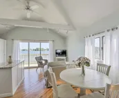 Waterside Portsmouth Home w/Deck, 11 Mi to Newport