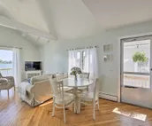 Waterside Portsmouth Home w/Deck, 11 Mi to Newport
