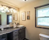 Charming Lake House within Walking Distance from Lake
