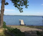 Lake Front, Farmstyle Cabin on Lake Kampeska w/ Dock & the View