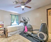 Oklahoma City House w/ Yard - 10 mins to Downtown!