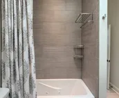 Smart Home, Hot Tub, direct Beach/Nat’l Park access, luxury amenities
