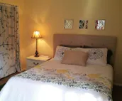 Killer location family friendly, walkable to trails and hiking