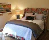 Killer location family friendly, walkable to trails and hiking