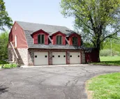 Rock Creek Loft Guest House neighboring Lake Perry