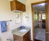 Rock Creek Loft Guest House neighboring Lake Perry