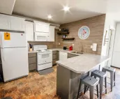 Stay in the Heart of Downtown Tahlequah - Modern Bungalow Close to Everything!
