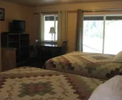Chilkoot Haven in Haines, room #1, right on the Chilkoot River, Bear viewing