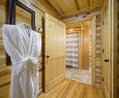 SHEAR COMFORT-Farmhouse Style HONEYMOON CABIN