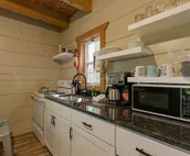 A Winter Garden - Romantic couple`s close to Unicoi State Park & 10 minutes to