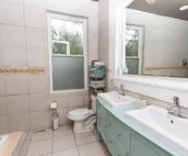 Grand Victorian Retreat. Soak & Savor w/Hollyhock
