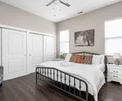 Stay for GenCon - Indy Chic, 4 Bdrm!