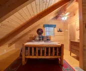 No Stress At All - Secluded & cozy cabin  with wall-to-wall windows