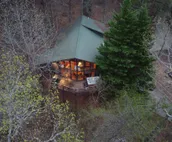 No Stress At All - Secluded & cozy cabin  with wall-to-wall windows