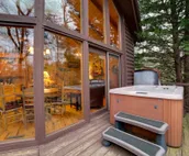 No Stress At All - Secluded & cozy cabin  with wall-to-wall windows