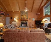 No Stress At All - Secluded & cozy cabin  with wall-to-wall windows