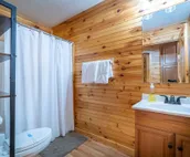 Sunny Woods Cabin - Beautifully designed modern rustic getaway with fire pit