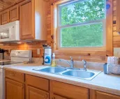 Sunny Woods Cabin - Beautifully designed modern rustic getaway with fire pit