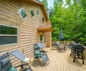 Sunny Woods Cabin - Beautifully designed modern rustic getaway with fire pit