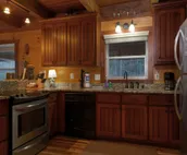Knott`s Landing - One-of-a-kind floating water cabin, 15 minutes from downtown