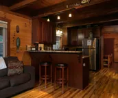 Knott`s Landing - One-of-a-kind floating water cabin, 15 minutes from downtown