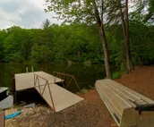 Knott`s Landing - One-of-a-kind floating water cabin, 15 minutes from downtown