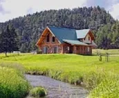 Tranquil Creekside Cottage in the Heart of the Beautiful Black Hills