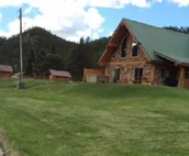 Tranquil Creekside Cottage in the Heart of the Beautiful Black Hills