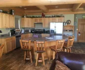 Tranquil Creekside Cottage in the Heart of the Beautiful Black Hills