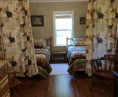 Quaint Cabin in the Heart of the Black Hills
