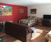Quaint Cabin in the Heart of the Black Hills
