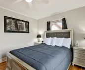 ELEGANT, SPACIOUS - 11 BEDS, 350MB WiFi, KITCHEN, DINING, CABLE TV