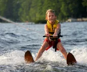 Charming Lakeside Cabin, Minutes from Tulsa with Private Dock