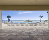 Spectacular Oceanfront Condo Oasis