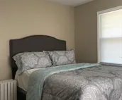 The Water House-Sleeps 10-1 Mile to Boone Pickens