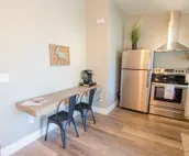 Suite 07 Downtown Palmer
