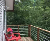 Perfect location. Spacious.Amazing Alyeska Mt. views.Incredible kitchen.New beds