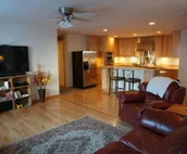 Perfect location. Spacious.Amazing Alyeska Mt. views.Incredible kitchen.New beds
