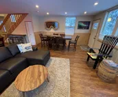New Hm w/fire pit, short walk to dining and brewery!