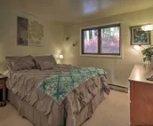 Cozy Retreat w/ Fire Pit - Near Mendenhall Glacier