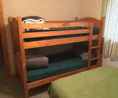 5 BR/2.5 BA Hunting & Fishing Lodge