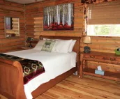 JBs Alaska Getaway Beautiful Custom Log home for your Alaskan experience 2b/2b